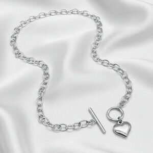 Stainless Steel Heart Charm Toggle Necklace 18 inch Trendy Women’s NWOT